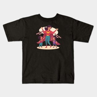 SUPER MOM Kids T-Shirt